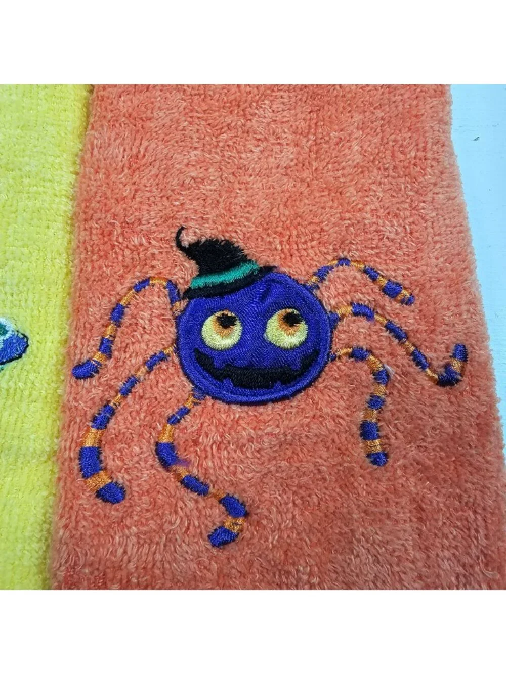 Set of 4 Vintage Halloween Hand Towels Embroidered Frankenstein Dracula Spider